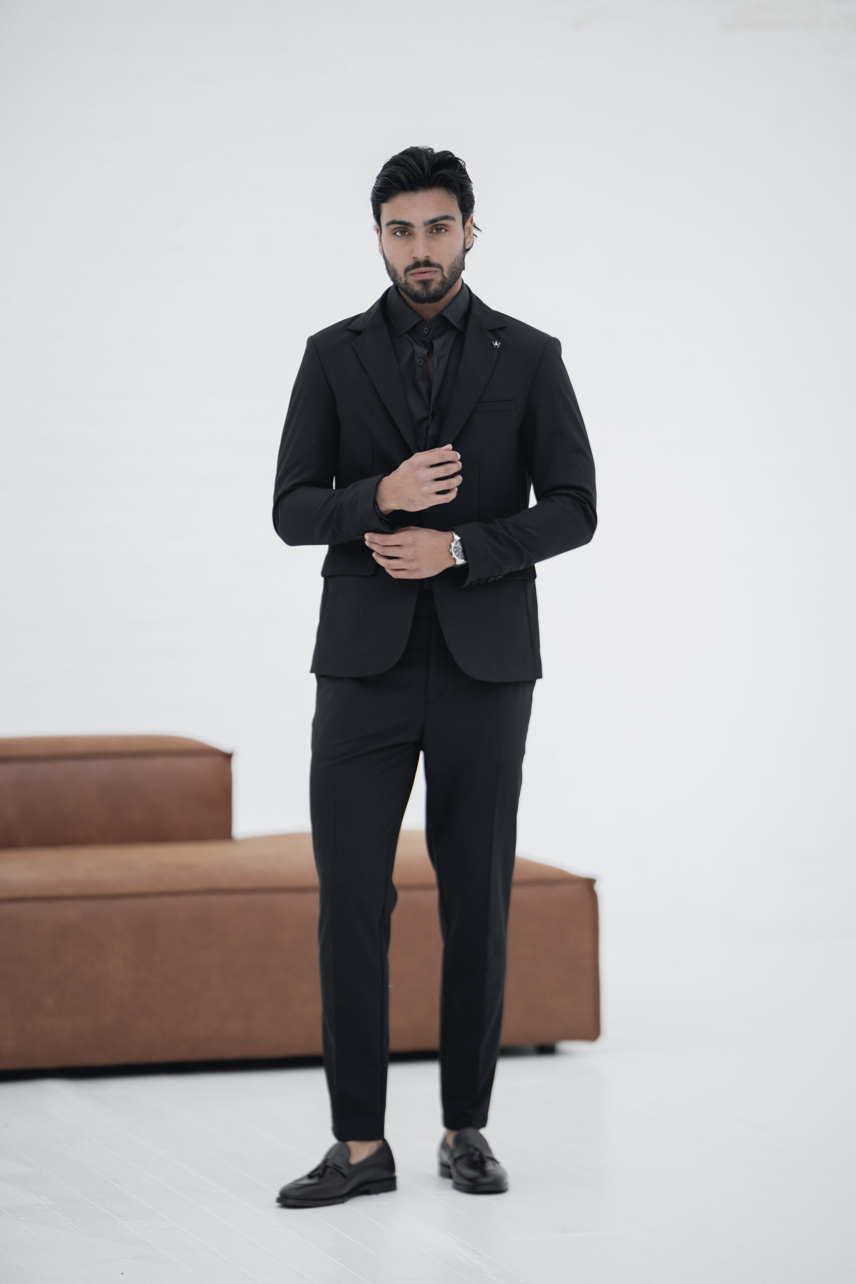 DSC03062 Fato de 2 Botões slim fit Preto - Image 1